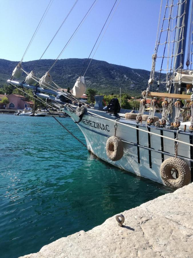 Apartman Mi Nerezine Εξωτερικό φωτογραφία
