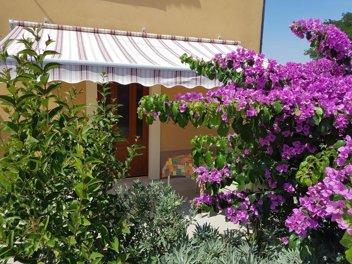 Apartman Mi Nerezine Εξωτερικό φωτογραφία