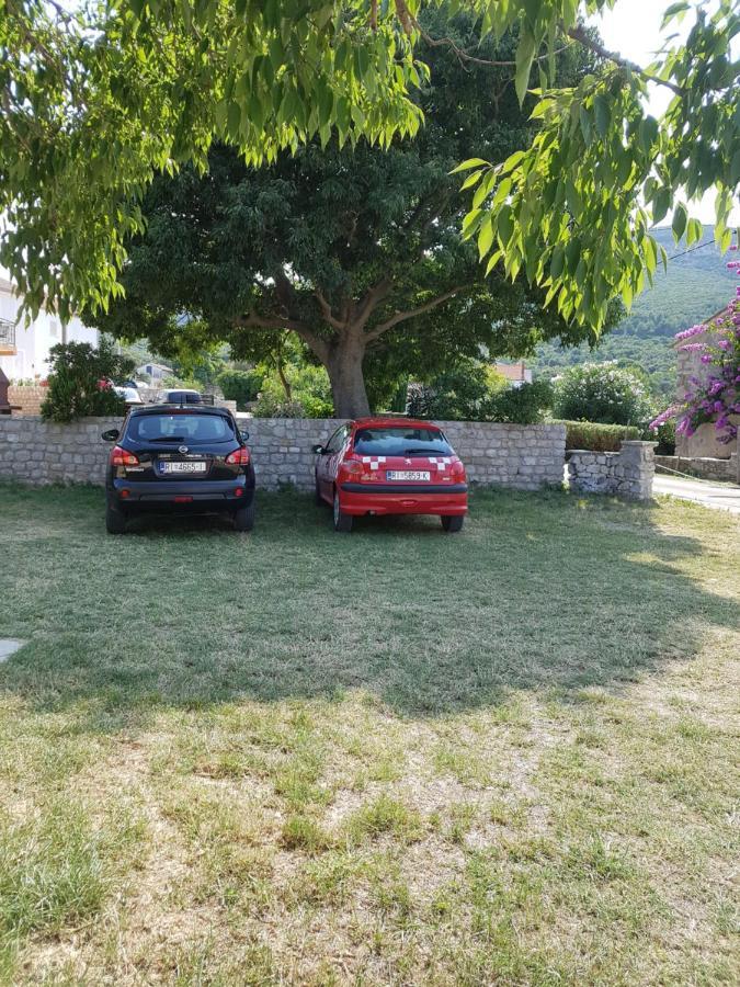 Apartman Mi Nerezine Εξωτερικό φωτογραφία